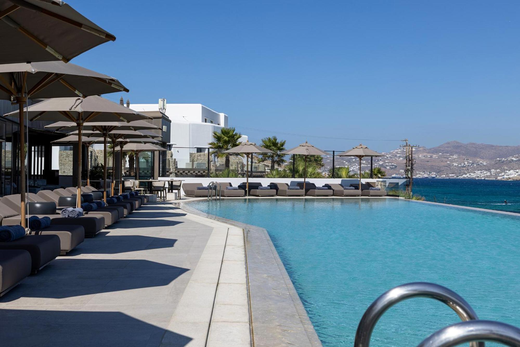 Aeonic Suites And Spa Mykonos Town Exterior photo